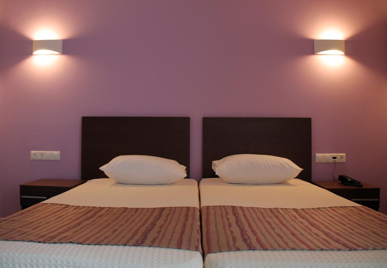 Angels Aparthotel Ermioni Exteriör bild